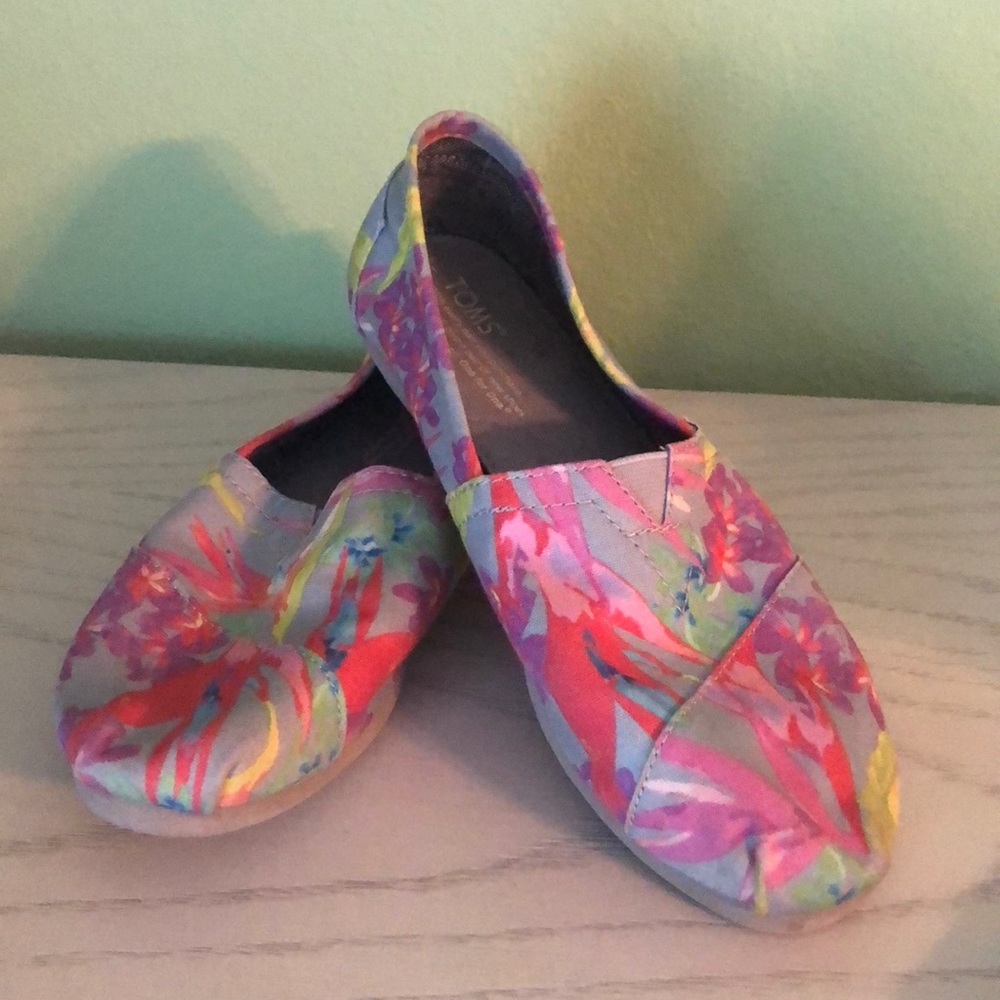 Toms shoes